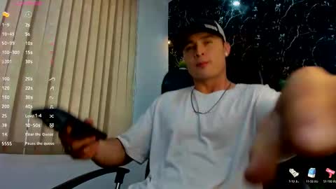 Snapshot of alexander_ferre chatting on 10-05-25, 01:20 Alexander online show from 10-05-25, 01:20