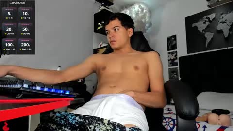 Snapshot of alexanderwalke chatting on 12-01-24, 08:42 Alexander online show from 12-01-24, 08:42