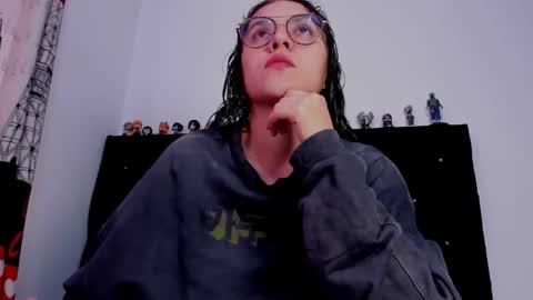 alexandra clauss online show from 02-15-26, 04:14