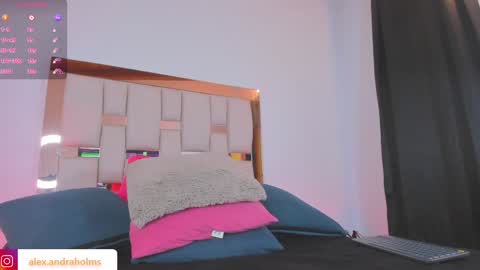 alexandra_holms1 online show from 01-08-25, 12:26