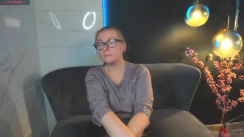 Alexandra online show from 12-17-24, 11:28