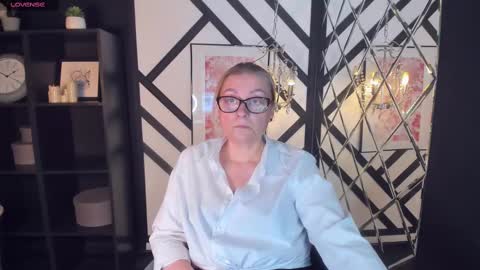 Alexandra online show from 02-11-25, 06:22