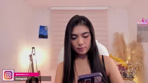 Alexandra Rodriguez online show from 12-18-25, 10:05