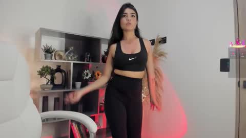 Alexandra Rodriguez online show from 02-06-26, 03:44