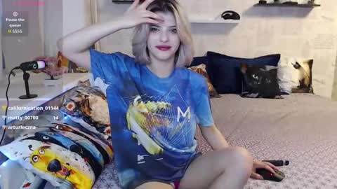 Snapshot of alexandraermes chatting on 06-11-26, 12:32 AlexandraErmes online show from 06-11-26, 12:32