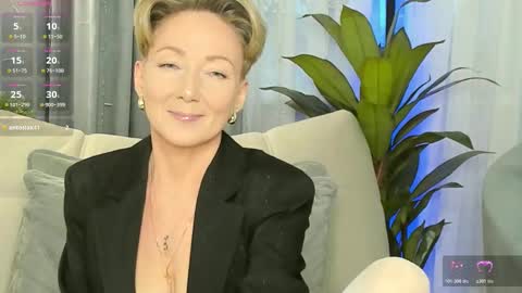 Alexandra online show from 01-16-26, 01:04