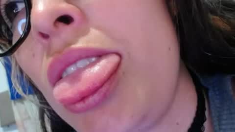 Snapshot of alexandrasaen chatting on 07-04-26, 11:33 alexandrasaen online show from 07-04-26, 11:33