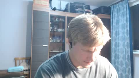 Snapshot of alexandrmarvel chatting on 01-09-25, 09:05 SportStranger online show from 01-09-25, 09:05