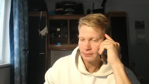 Snapshot of alexandrmarvel chatting on 10-06-25, 07:06 SportStranger online show from 10-06-25, 07:06