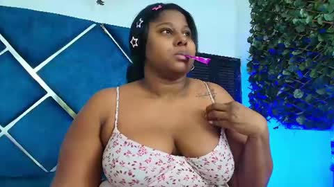 Snapshot of alexarousse4u chatting on 07-14-26, 12:13 Alexa online show from 07-14-26, 12:13