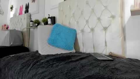 Snapshot of alexasmith__23 chatting on 01-16-25, 11:26 Alexa Smith online show from 01-16-25, 11:26