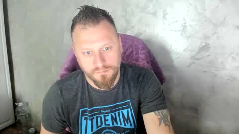 Snapshot of alexboy2022 chatting on 05-09-26, 09:25 onlyfans..alexyno2022 online show from 05-09-26, 09:25