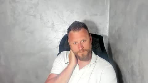 Snapshot of alexboy2022 chatting on 05-20-26, 05:52 onlyfans..alexyno2022 online show from 05-20-26, 05:52