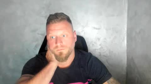 Snapshot of alexboy2022 chatting on 05-28-26, 05:10 onlyfans..alexyno2022 online show from 05-28-26, 05:10
