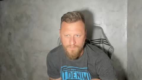 Snapshot of alexboy2022 chatting on 06-12-26, 10:25 onlyfans..alexyno2022 online show from 06-12-26, 10:25