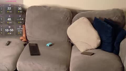 Snapshot of alexflirt chatting on 03-10-25, 06:05 Alex online show from 03-10-25, 06:05