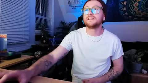 Snapshot of alexfoxxe chatting on 01-11-25, 11:02 alexfoxxe online show from 01-11-25, 11:02