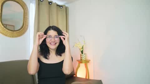 alexia_clark7 online show from 01-14-26, 07:52