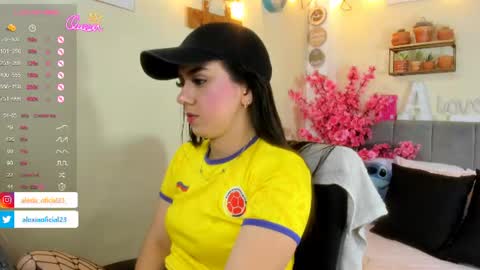 Snapshot of alexia_fit23 chatting on 07-03-26, 07:37 Alexia online show from 07-03-26, 07:37