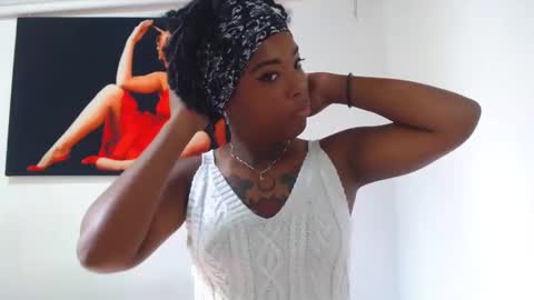 Snapshot of alexia_sinclaire24 chatting on 09-14-25, 08:30 alexia_sinclaire24 online show from 09-14-25, 08:30