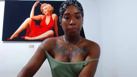 alexia_sinclaire24 online show from 04-08-26, 12:10