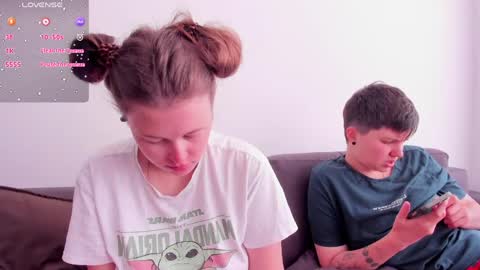 Alexia online show from 04-18-26, 03:27