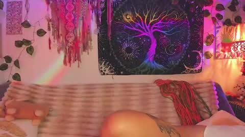 Snapshot of alexiafisher_ chatting on 04-25-26, 01:41 Alex online show from 04-25-26, 01:41