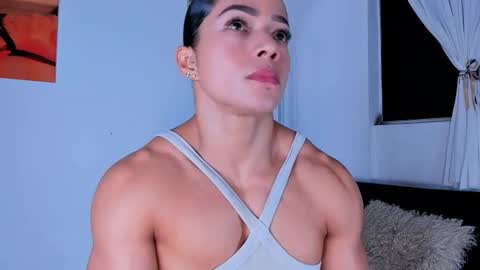 Snapshot of alexiafit chatting on 06-10-26, 01:32 alexiafit online show from 06-10-26, 01:32