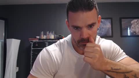 Snapshot of alexiarain chatting on 09-10-25, 02:39 Alex online show from 09-10-25, 02:39