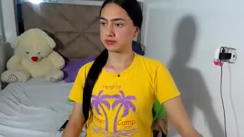 Snapshot of alexis_brown11 chatting on 07-17-26, 02:29 -- ALEXIS -- online show from 07-17-26, 02:29