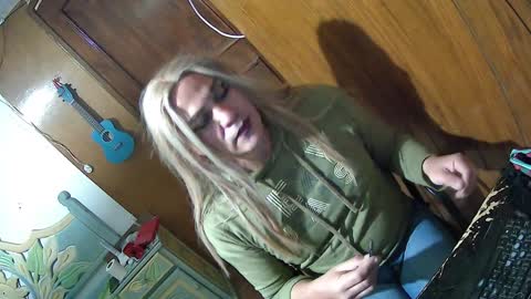 Snapshot of alexiss699 chatting on 12-16-24, 12:27 alexiss699 online show from 12-16-24, 12:27