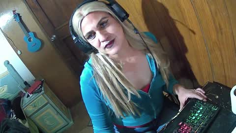 Snapshot of alexiss699 chatting on 12-18-24, 04:31 alexiss699 online show from 12-18-24, 04:31