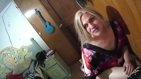 Snapshot of alexiss699 chatting on 12-19-24, 02:01 alexiss699 online show from 12-19-24, 02:01