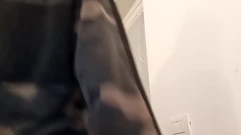 Snapshot of alexniculita33 chatting on 10-30-25, 12:56 alexniculita33 online show from 10-30-25, 12:56