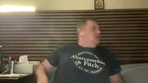 Snapshot of alexnycpartty chatting on 12-19-25, 10:33 alexnycpartty online show from 12-19-25, 10:33