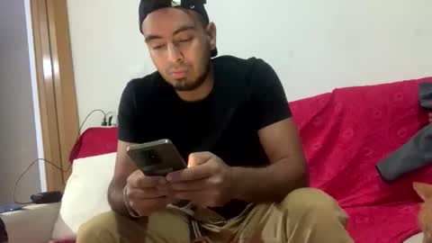 Snapshot of alexospina55 chatting on 12-17-25, 06:36 alexospina55 online show from 12-17-25, 06:36