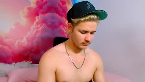 Alex online show from 11-08-25, 07:01