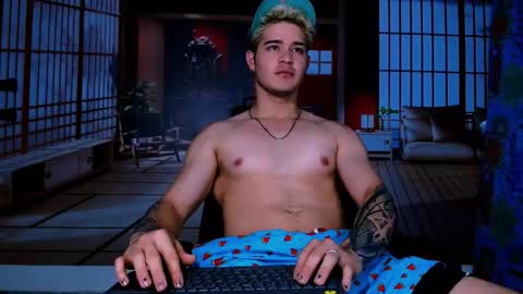 Alex online show from 11-12-25, 07:13
