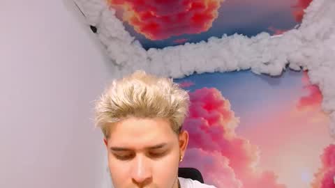 Alex online show from 11-19-25, 07:03