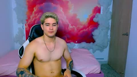 Alex online show from 11-28-25, 08:11