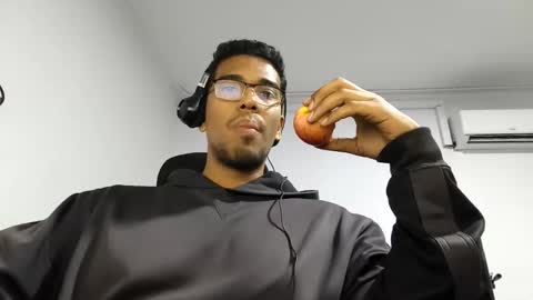 Alex online show from 04-18-26, 05:44