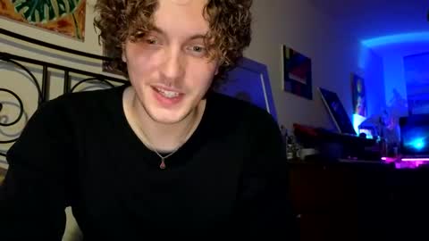 Snapshot of alexrhodesxxx chatting on 12-24-24, 02:01 Alex online show from 12-24-24, 02:01