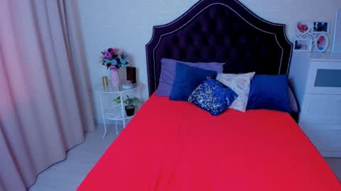 Snapshot of alexs_771 chatting on 03-07-25, 11:40 Dennis online show from 03-07-25, 11:40