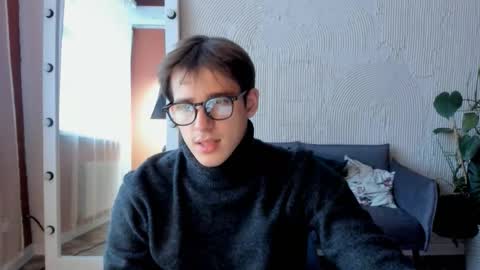 Snapshot of alexs_771 chatting on 10-14-25, 12:17 Dennis online show from 10-14-25, 12:17