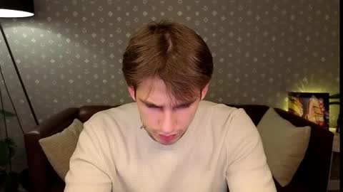 Snapshot of alexs_771 chatting on 10-16-25, 12:17 Dennis online show from 10-16-25, 12:17