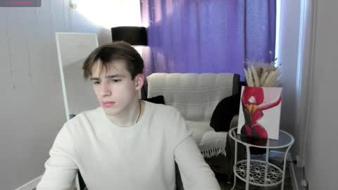 Snapshot of alexs_771 chatting on 04-01-26, 12:28 Dennis online show from 04-01-26, 12:28