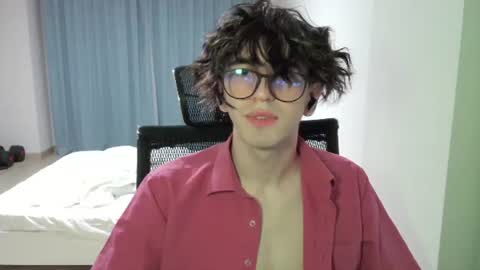 Alex online show from 06-25-26, 06:01