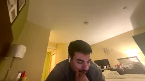 Snapshot of alexwild51 chatting on 01-18-25, 07:15 Alexander online show from 01-18-25, 07:15