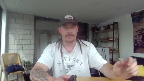 Alex online show from 01-14-26, 04:07