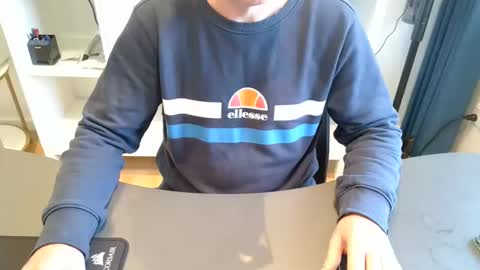 alexx99xx99 online show from 05-09-26, 11:04